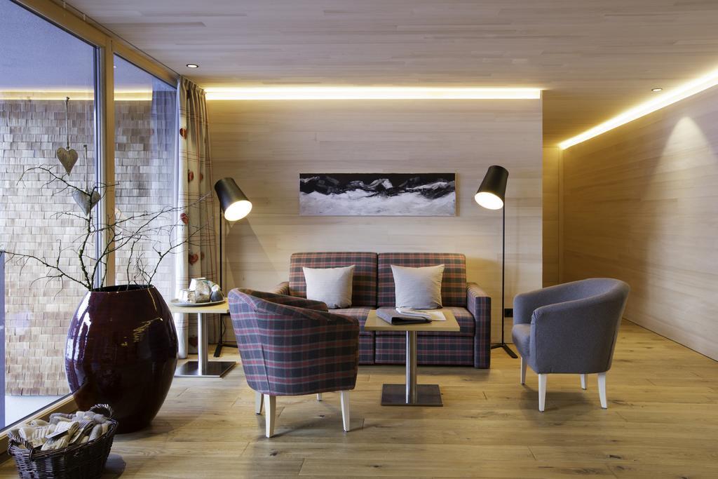 N Apartments Hotel Шоппернау Экстерьер фото